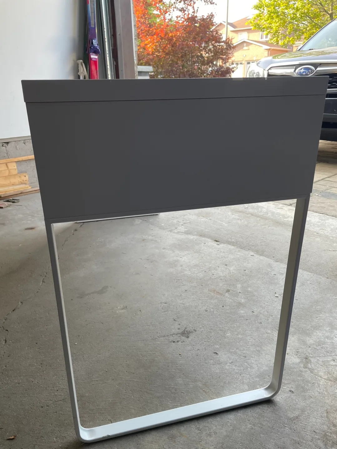 IKEA White Desk with Drawers image indicator(2)