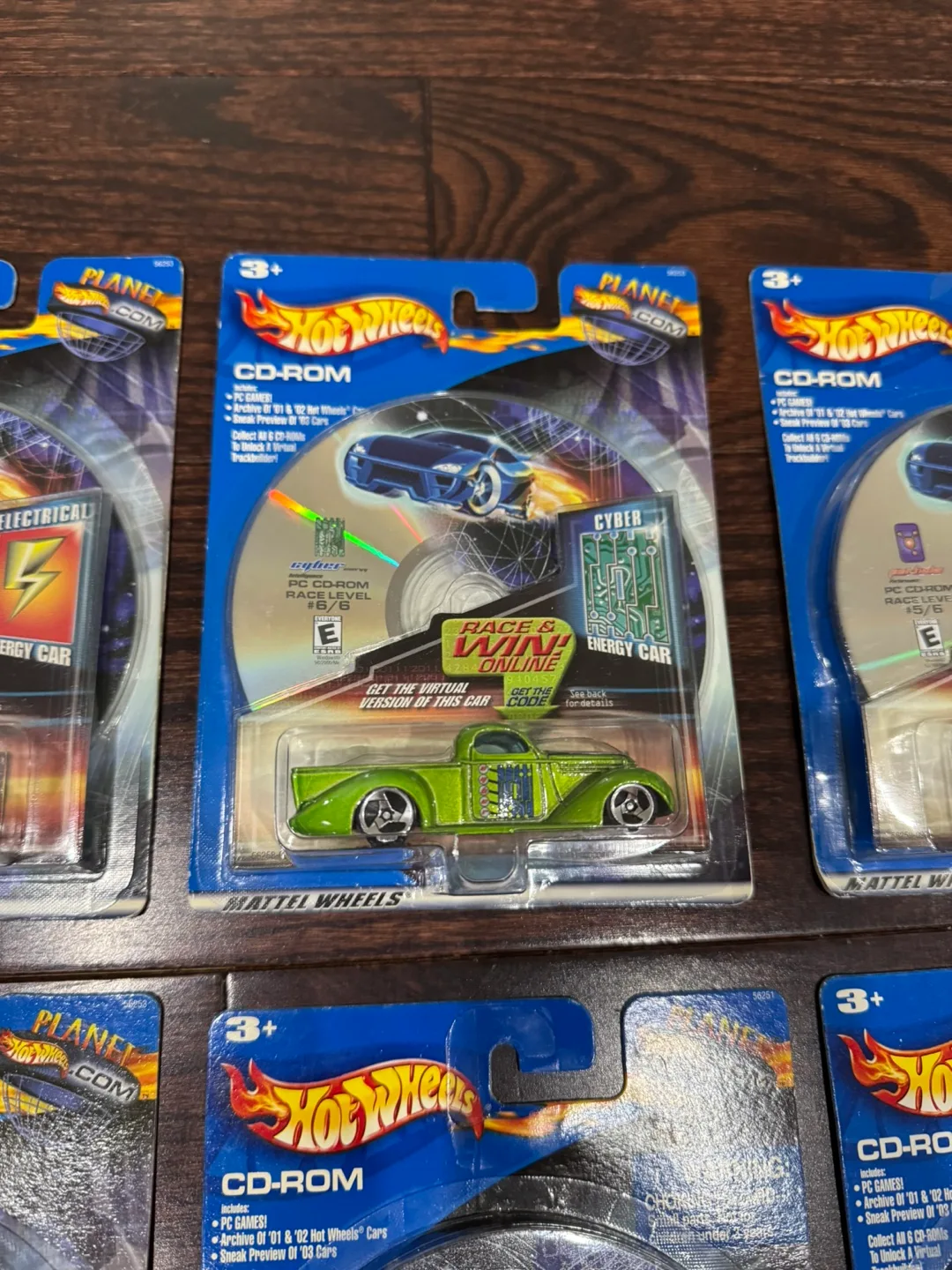 HOT WHEELS PLANET.COM FULL SET DIECAST CD-ROM image indicator(3)