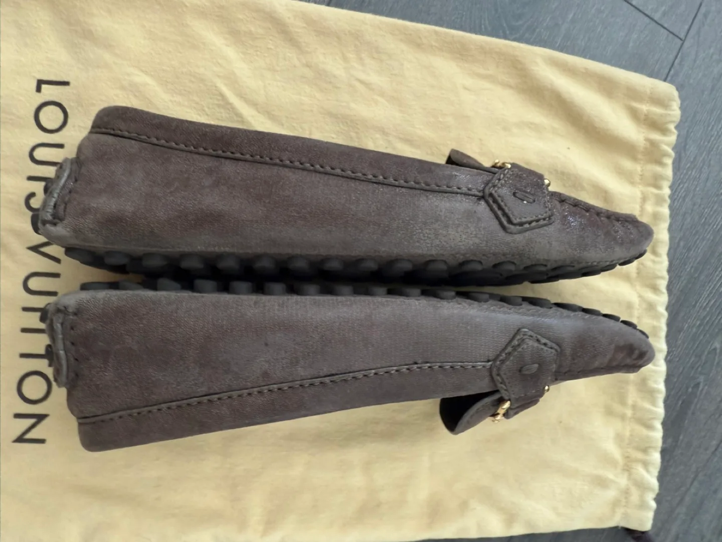 Authentic Louis Vuitton Oxford Loafer suede 39 made in Italy image indicator(5)