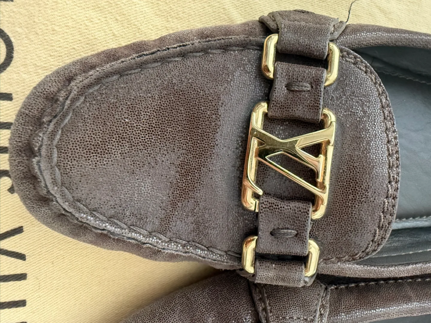 Authentic Louis Vuitton Oxford Loafer suede 39 made in Italy image indicator(3)