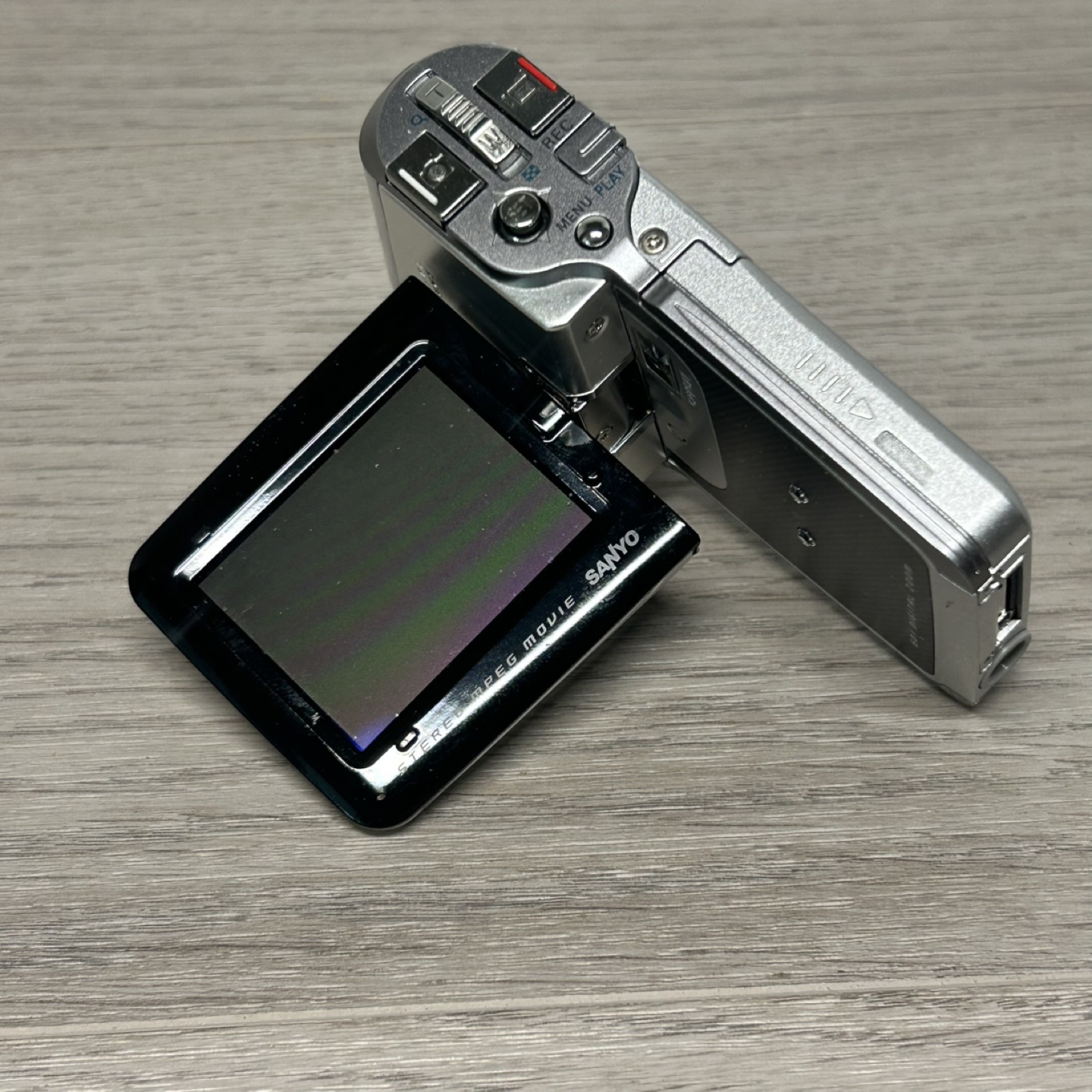 Sanyo Xacti DMX-C5 Digital Camcorder - photo 2