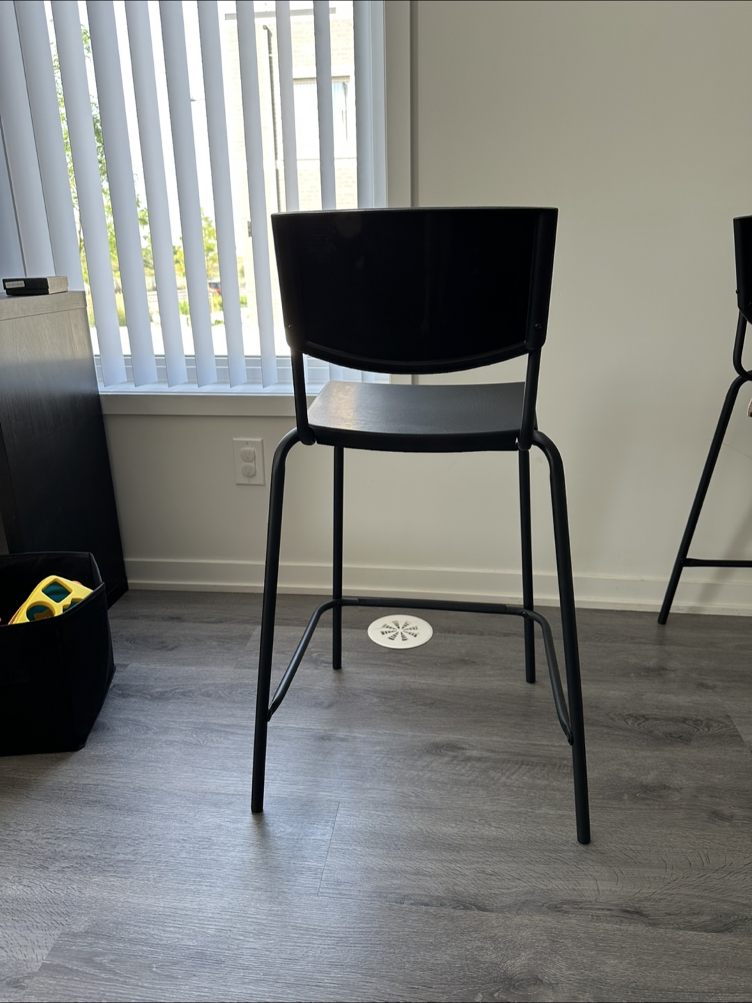 SET4x  Bar stool with backrest, black - photo 2