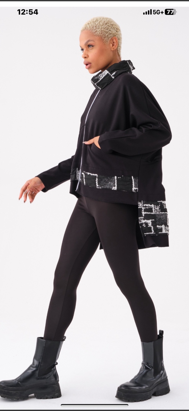 Les Mues Black High-Low Jacket