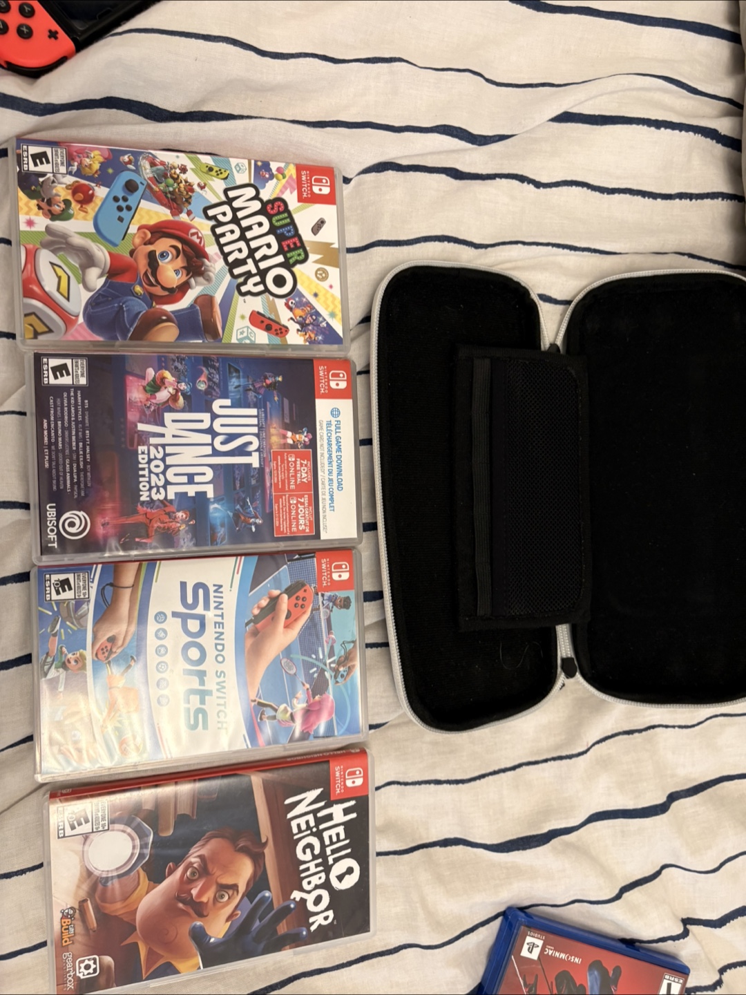 Nintendo Switch OLED Game Bundle (256 GB SD Included) - photo 2