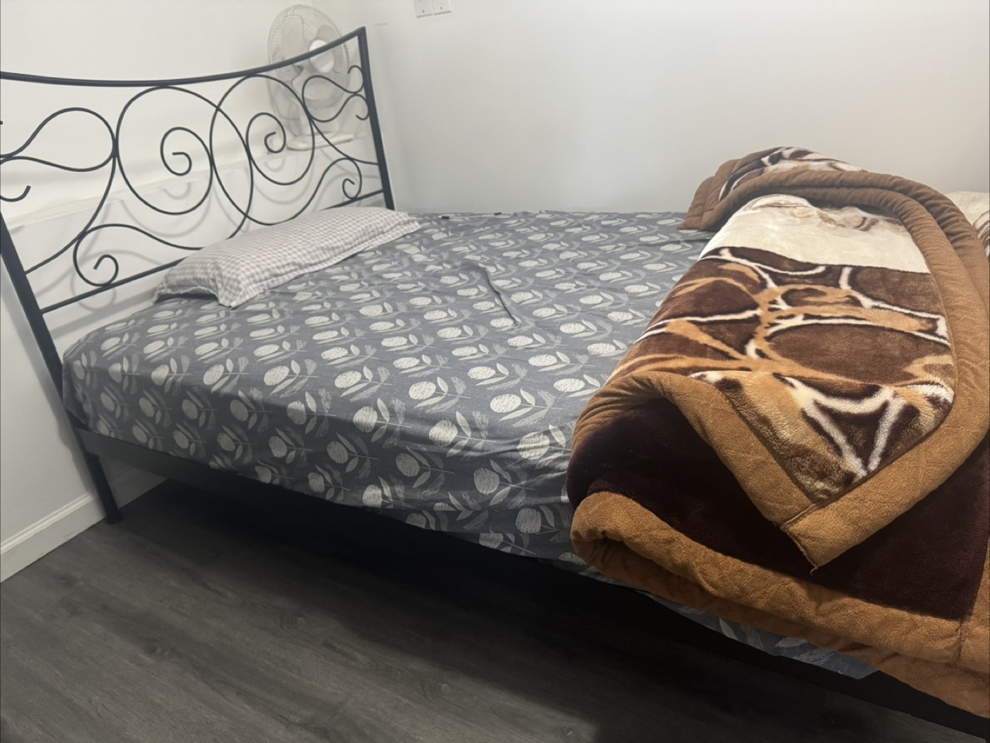 Double bed with mattress - photo 3