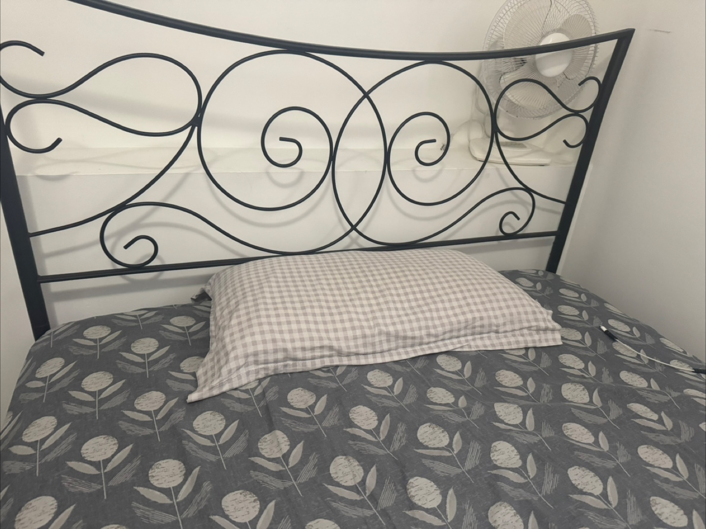 Double bed with mattress - photo 2