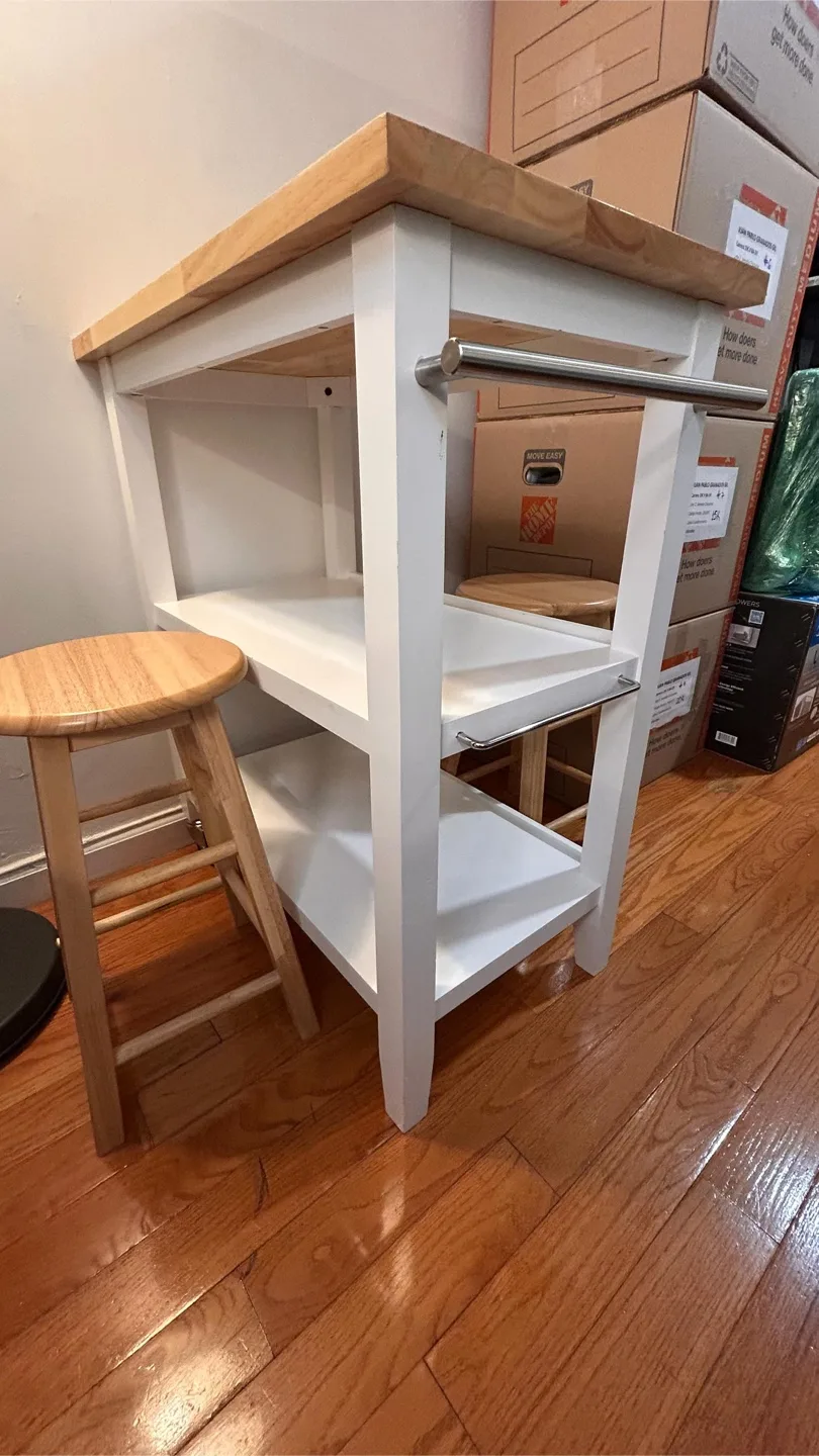 Kitchen Island with 2 Stools image indicator(3)