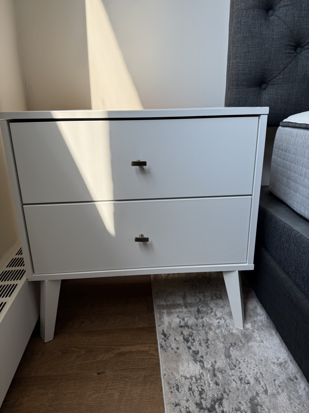 White 2-Drawer Nightstands