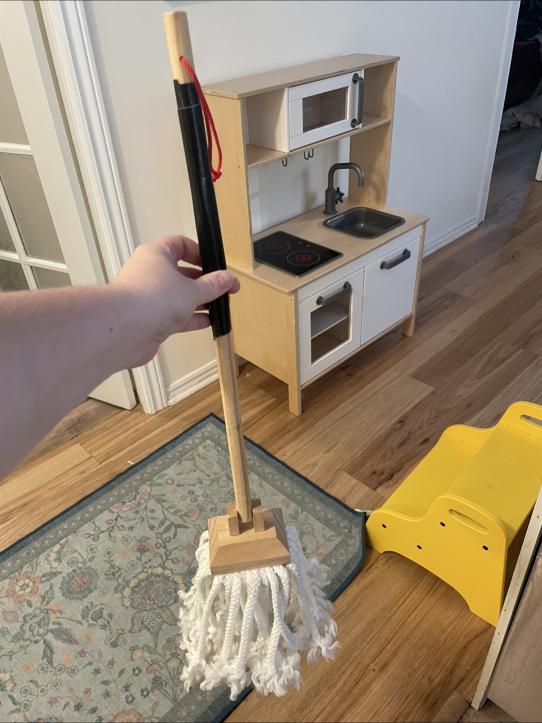 Early Learning Centre- Toys R Us Wooden Cleaning Set - photo 4