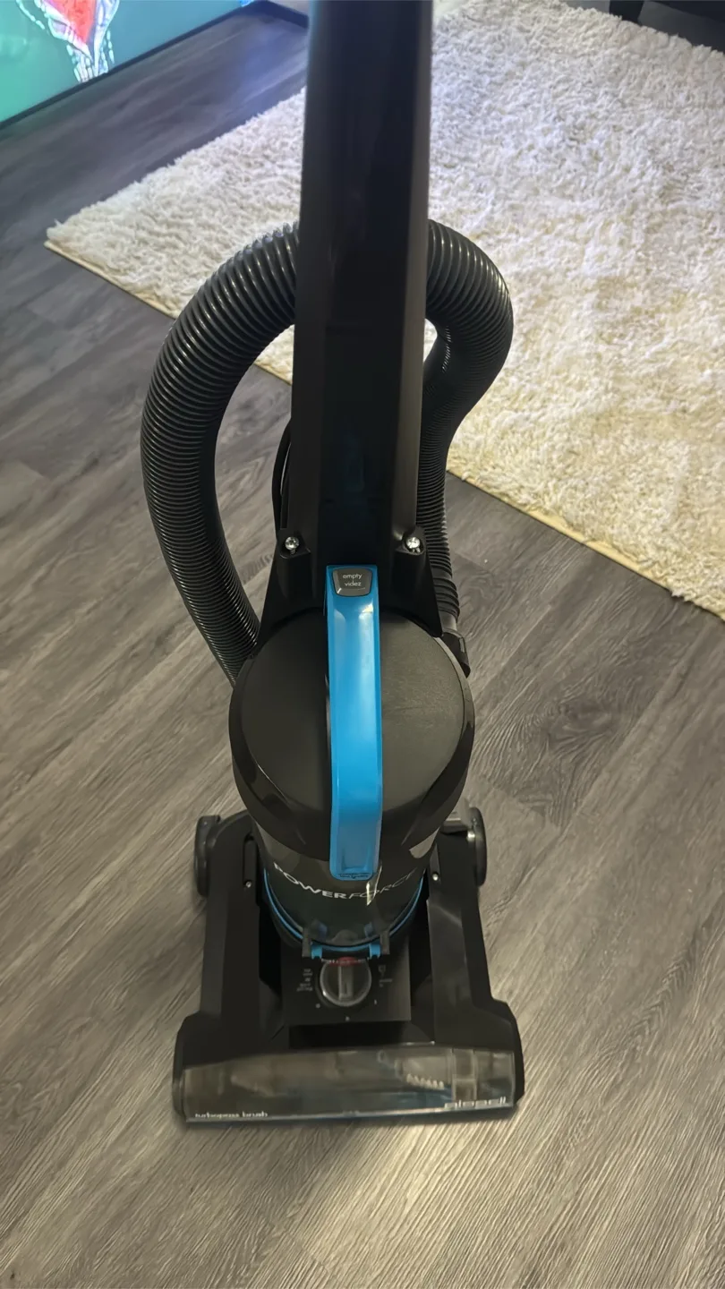 Bissell PowerForce Helix Vacuum thumbnail