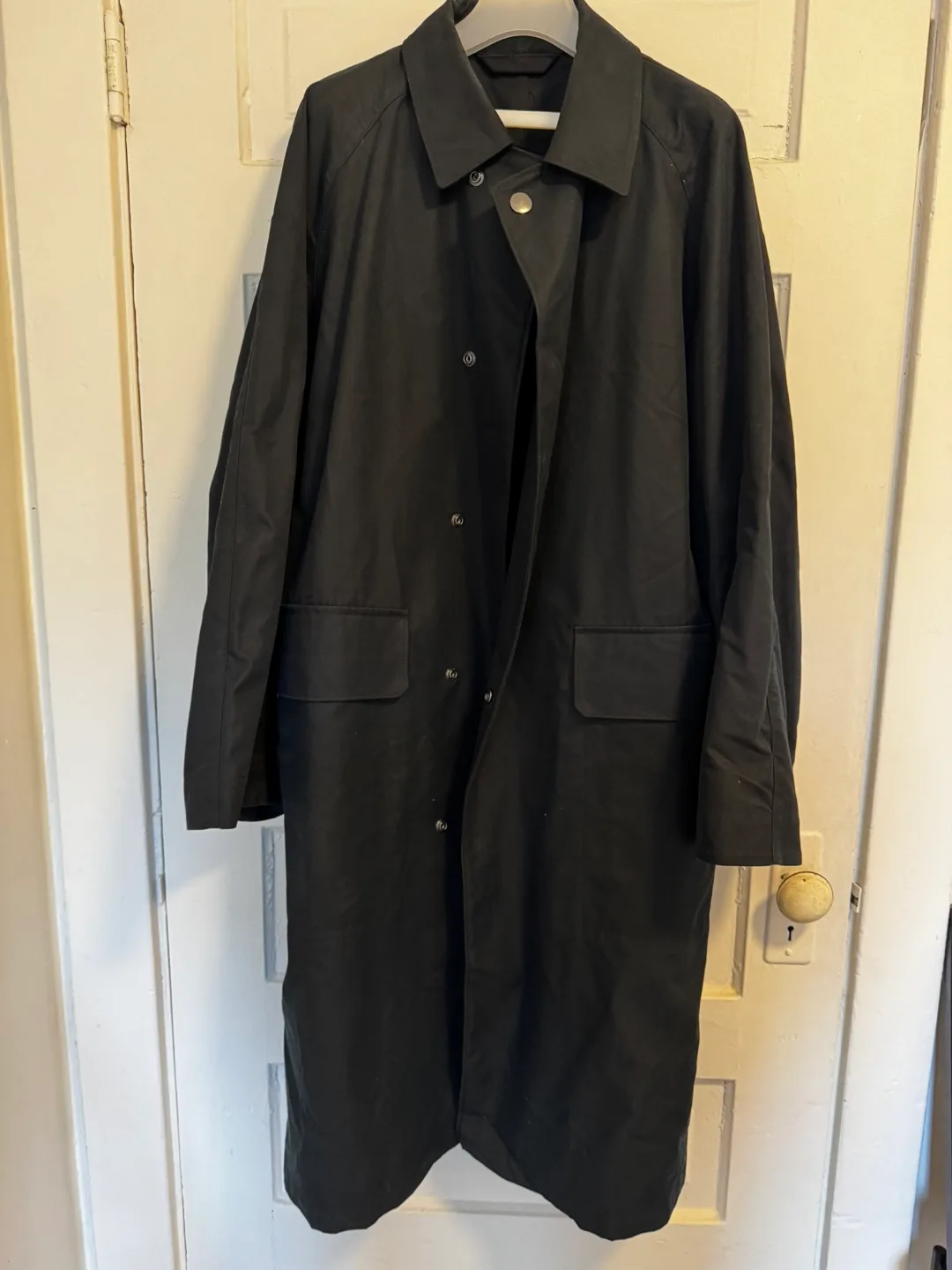 Uniqlo U Black Trench Coat image indicator(2)