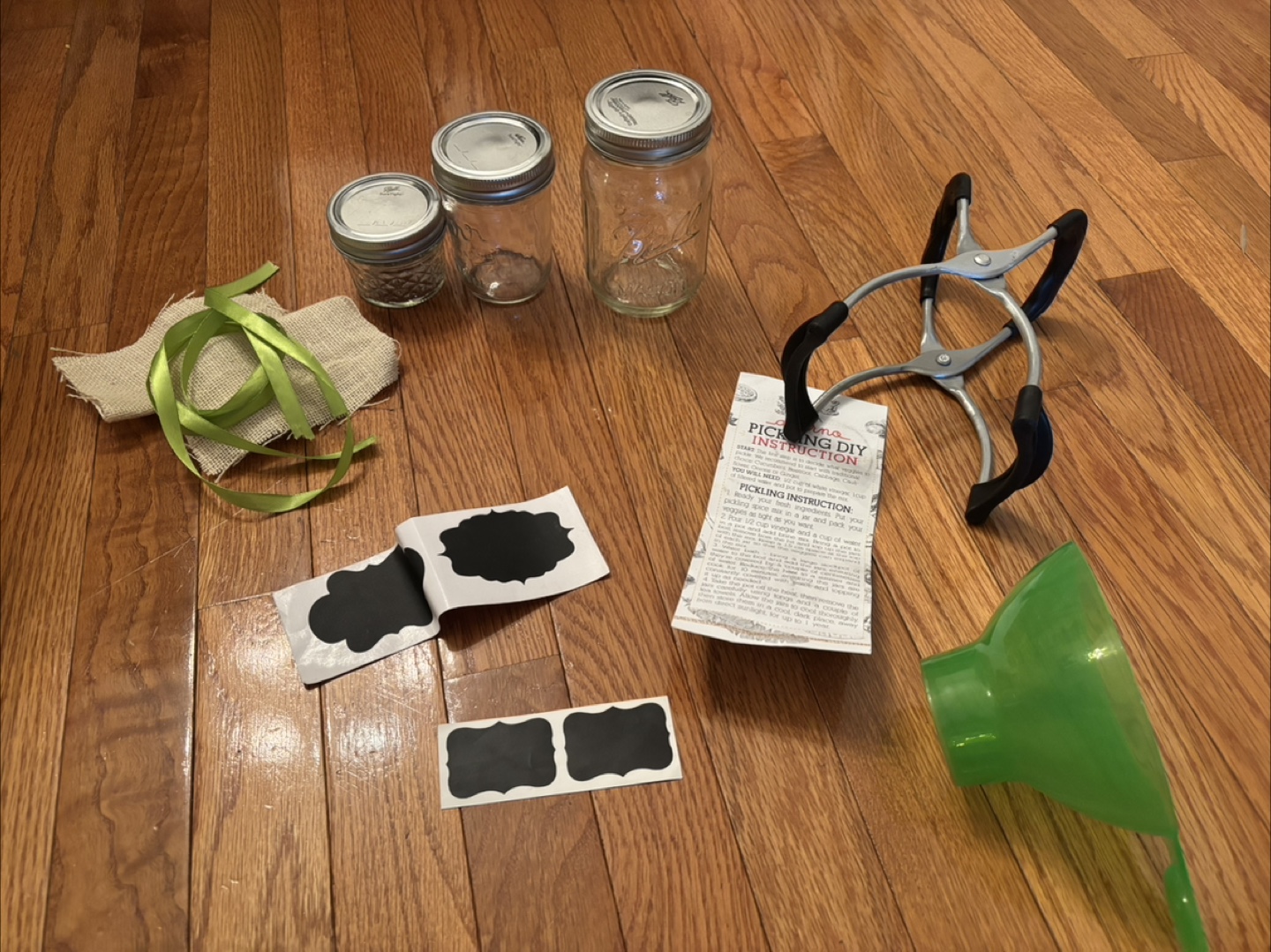 Pickling / Canning Kit w Jars