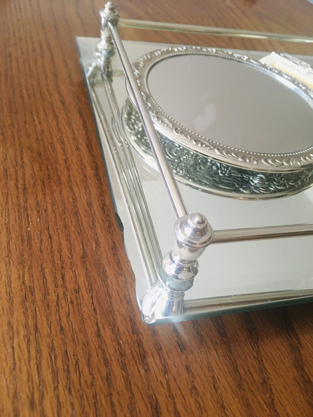Vintage Vanity Set with Mirror Tray - photo 3