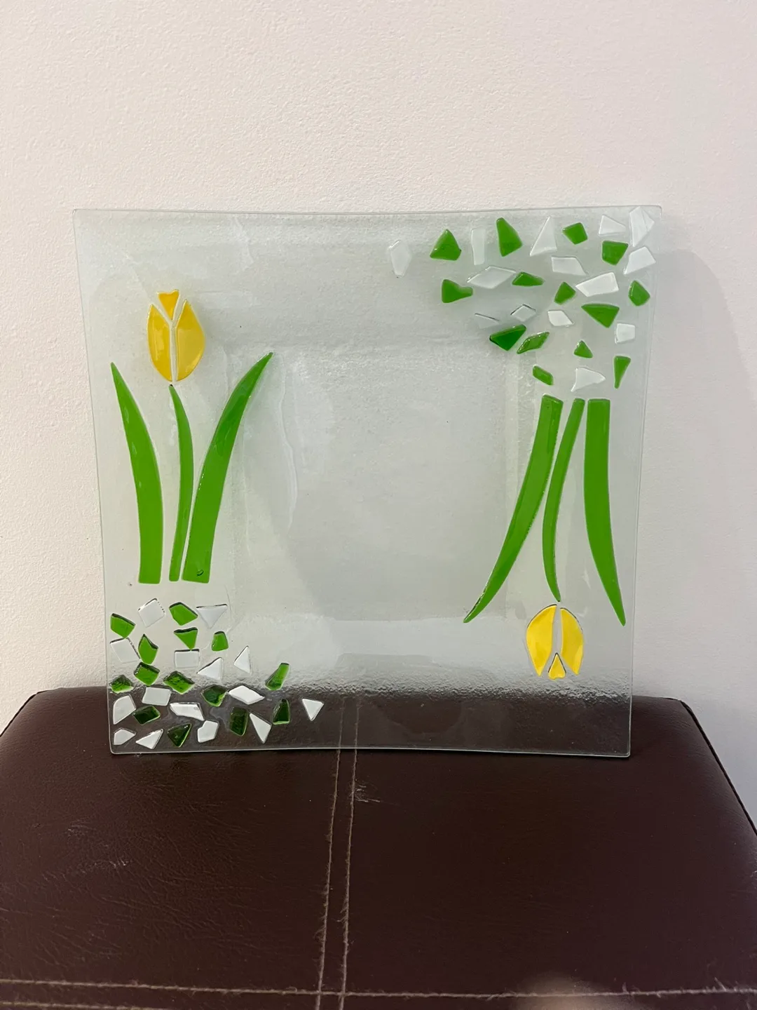 Glass Decorative Plate with Tulip Design thumbnail
