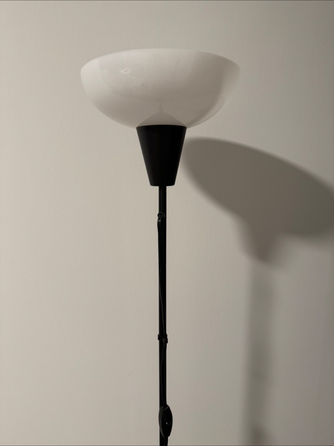 IKEA TÅGARP Floor uplighter, black/white - photo 4
