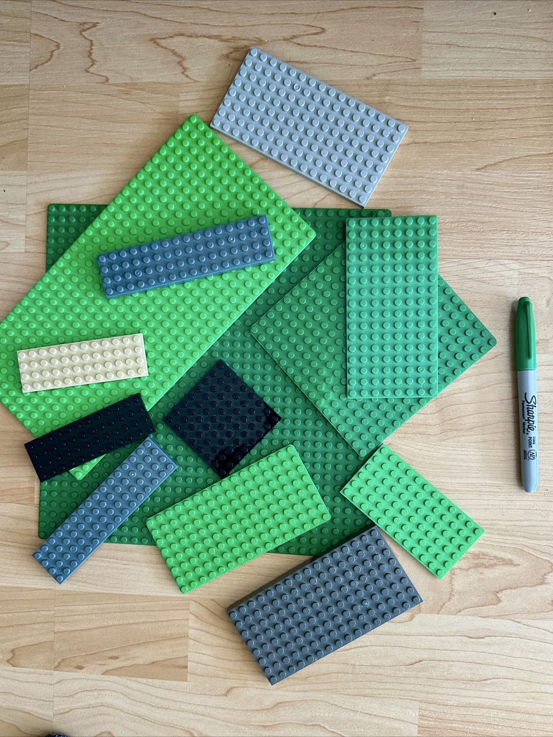 LEGO -> Bricks + Figures + Baseplates - photo 3