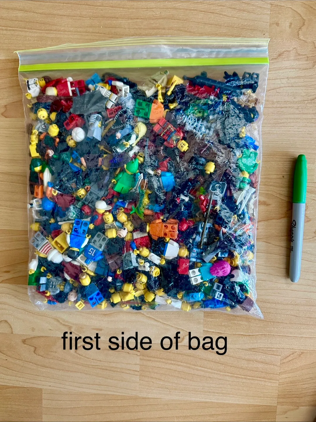 LEGO -> Bricks + Figures + Baseplates image indicator(4)