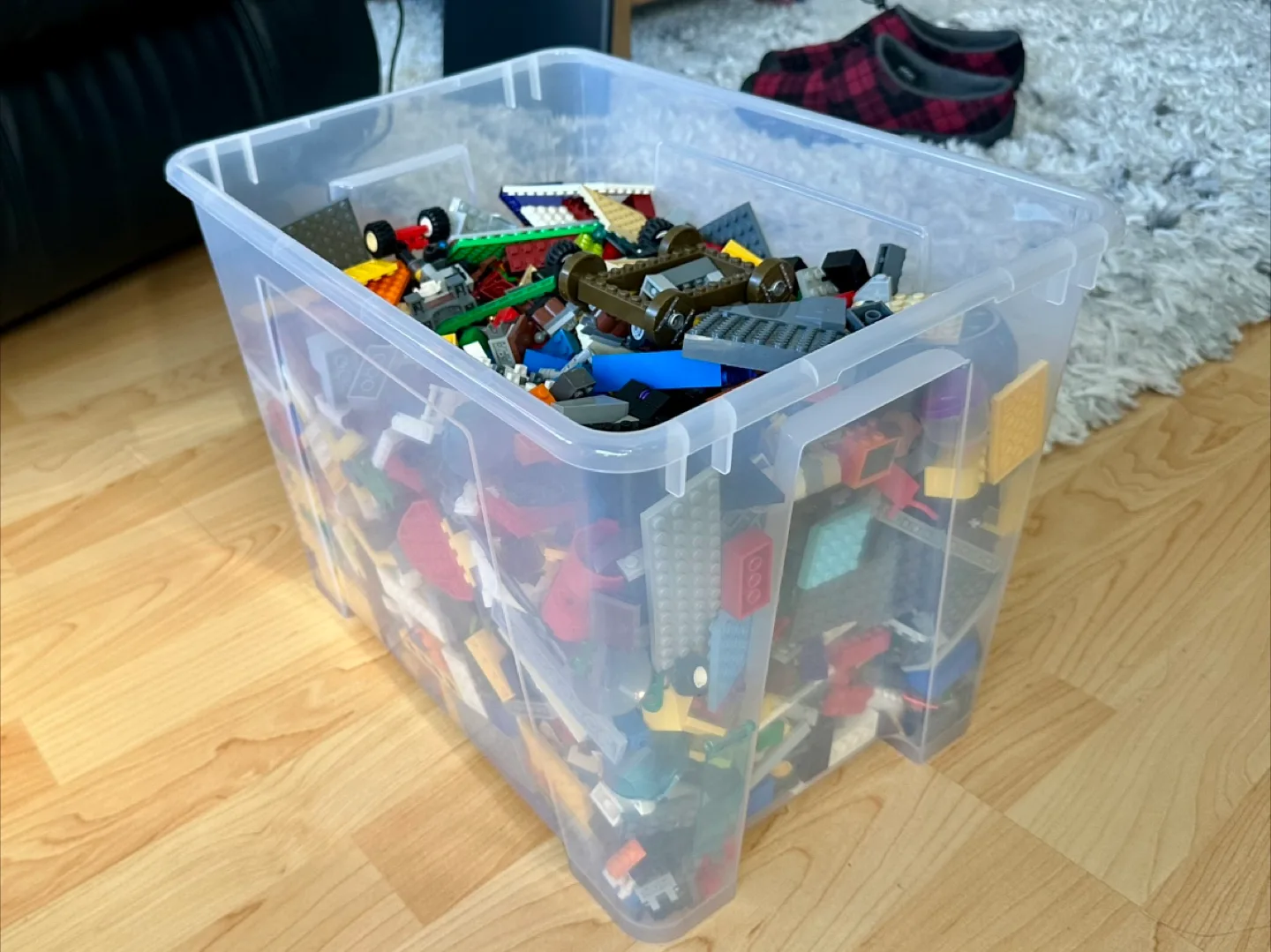 LEGO -> Bricks + Figures + Baseplates image indicator(2)
