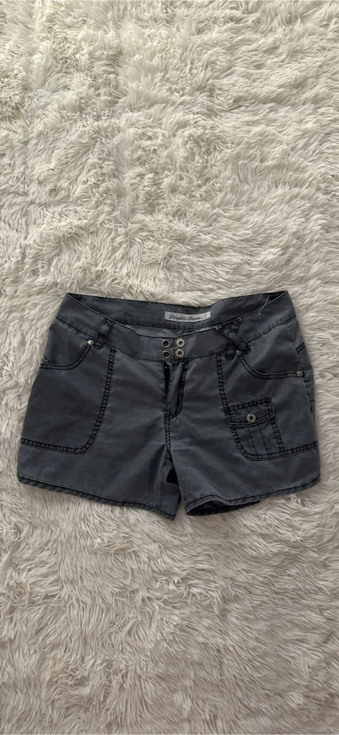 Powder Room Women's Shorts - Size 7 thumbnail