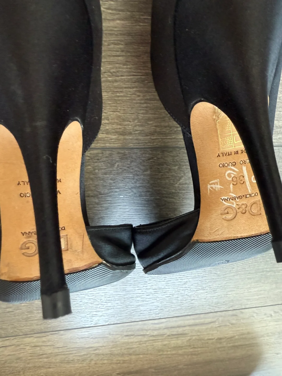 D&G Black Heels - Size 36 image indicator(3)