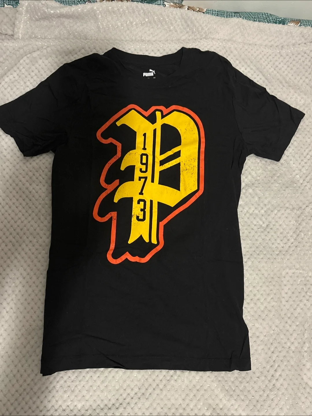 Puma Black Graphic T-Shirt Size S thumbnail