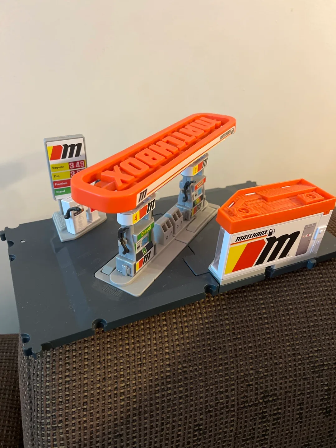 Matchbox Gas Station Playset image indicator(3)