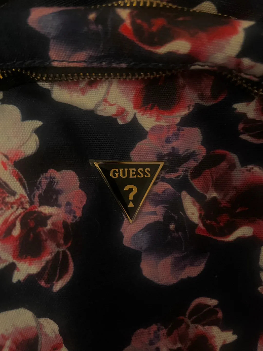 Guess Floral Backpack image indicator(2)