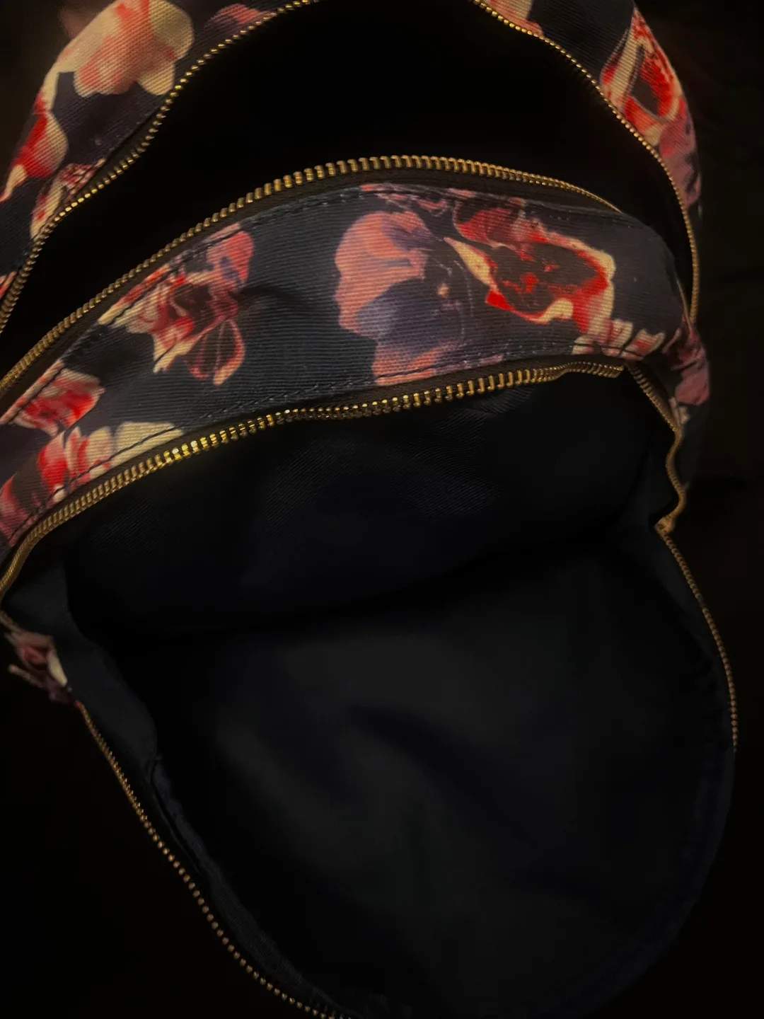 Guess Floral Backpack image indicator(3)
