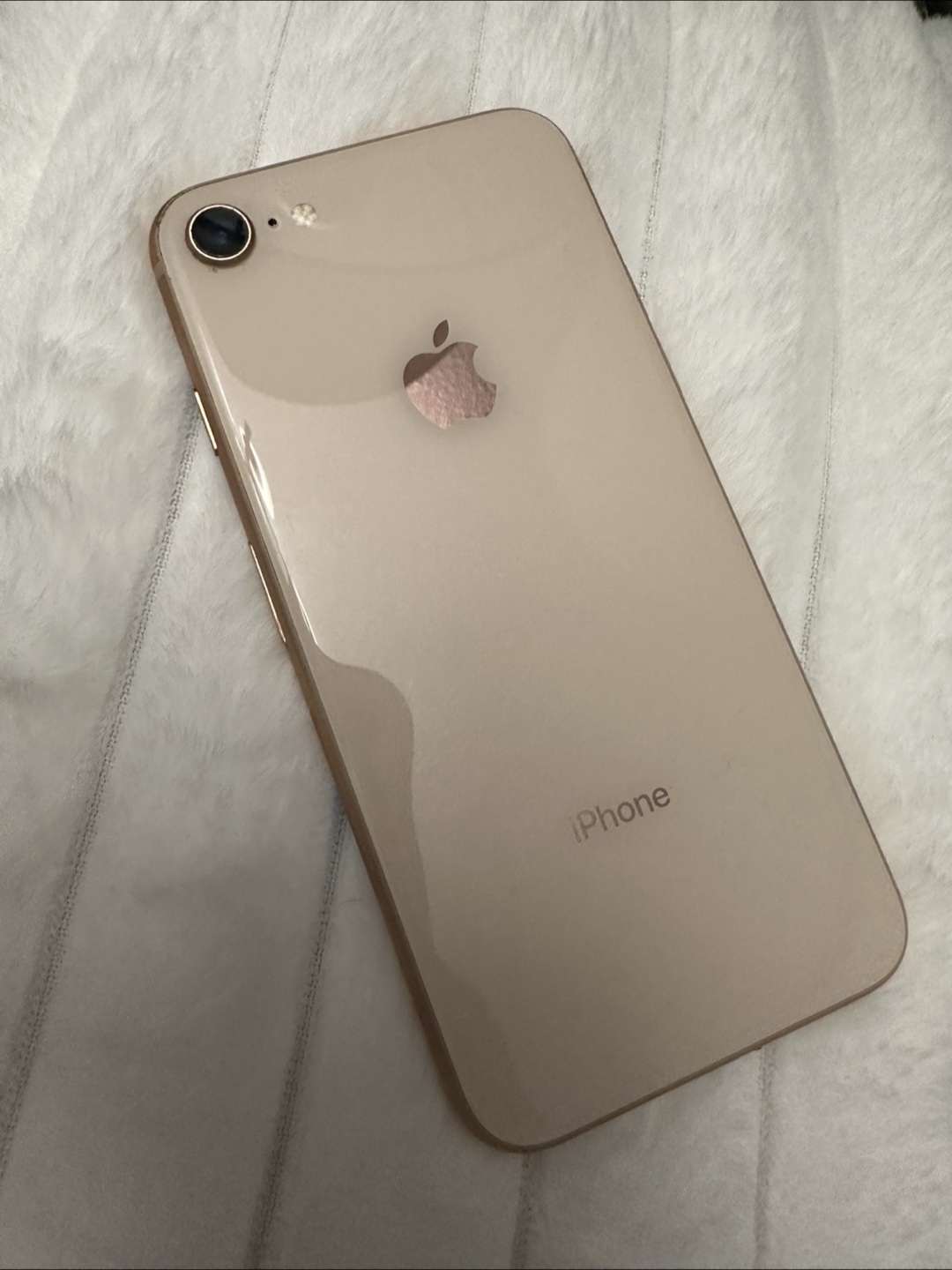 iPhone 8 - Gold, 100% Battery