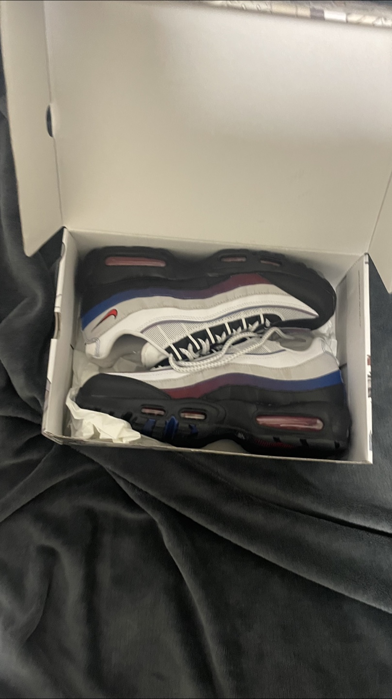 Nike Air Max 95 Toronto Edition - photo 2