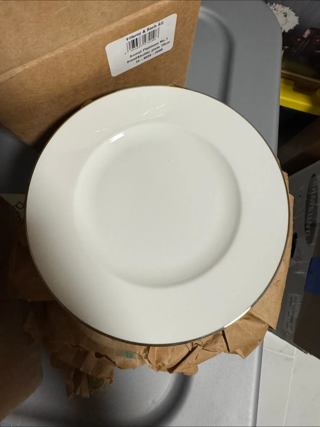 Set of Villeroy & Boch Anmut Platinum No.1 Cup & Saucer image indicator(5)