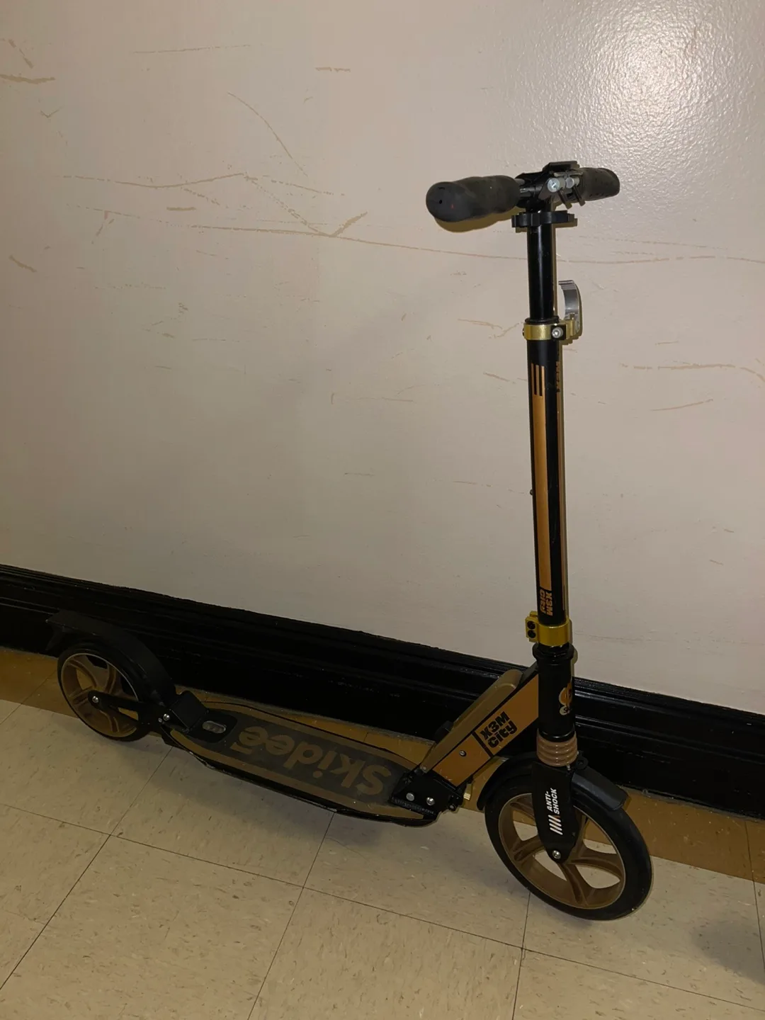 I am selling 3 scooters image indicator(9)