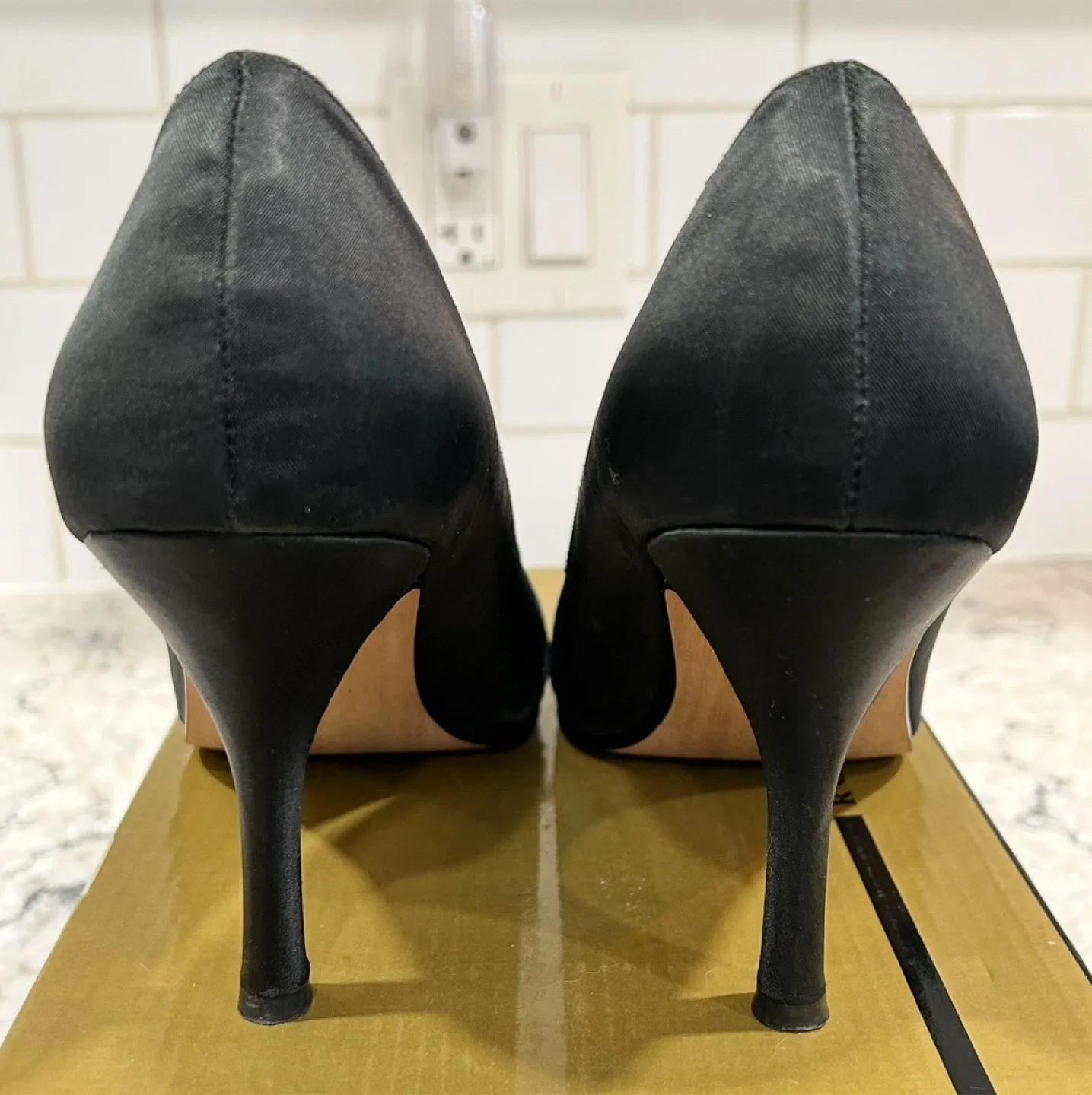 Roberto Vianni Women’s Black Heels image indicator(3)