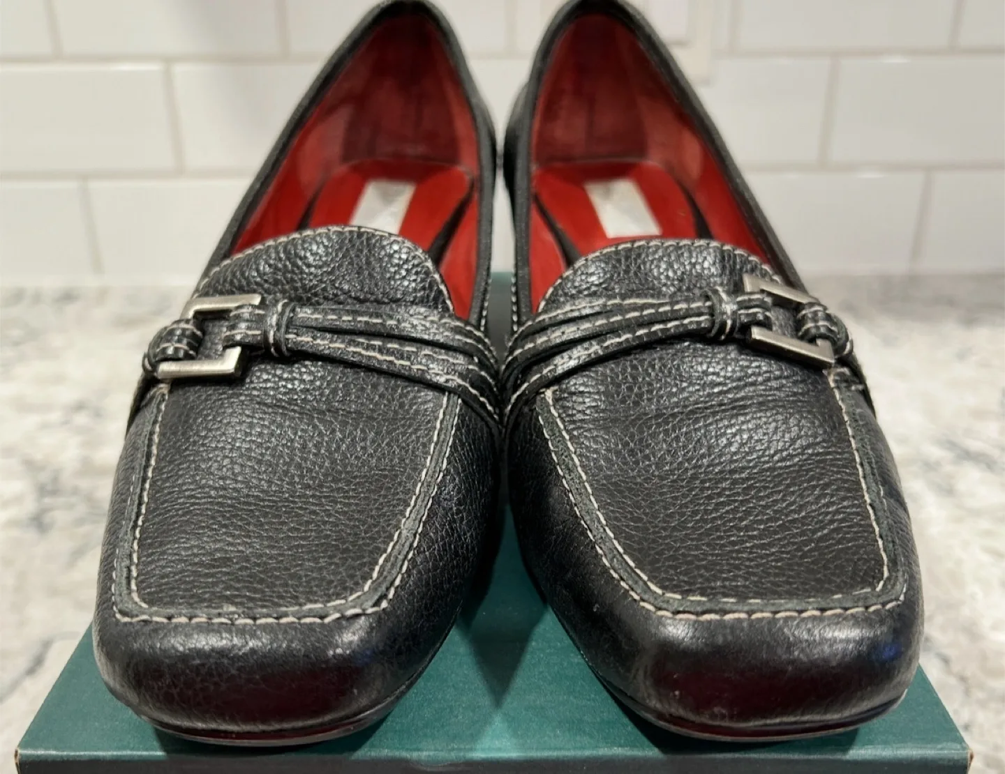 Bill Blass Black Leather Womens Wedge Heel image indicator(2)