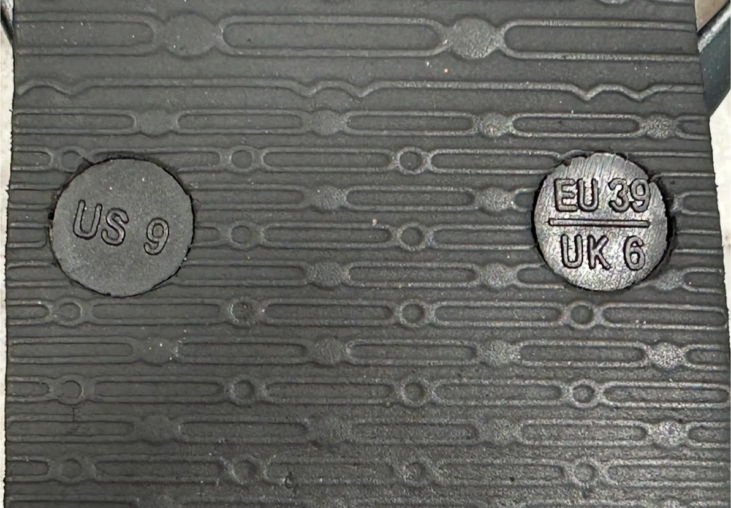 Lindsay Phillips Black Switch Flip Flops w/ 2 Sets of Snap Gems image indicator(4)