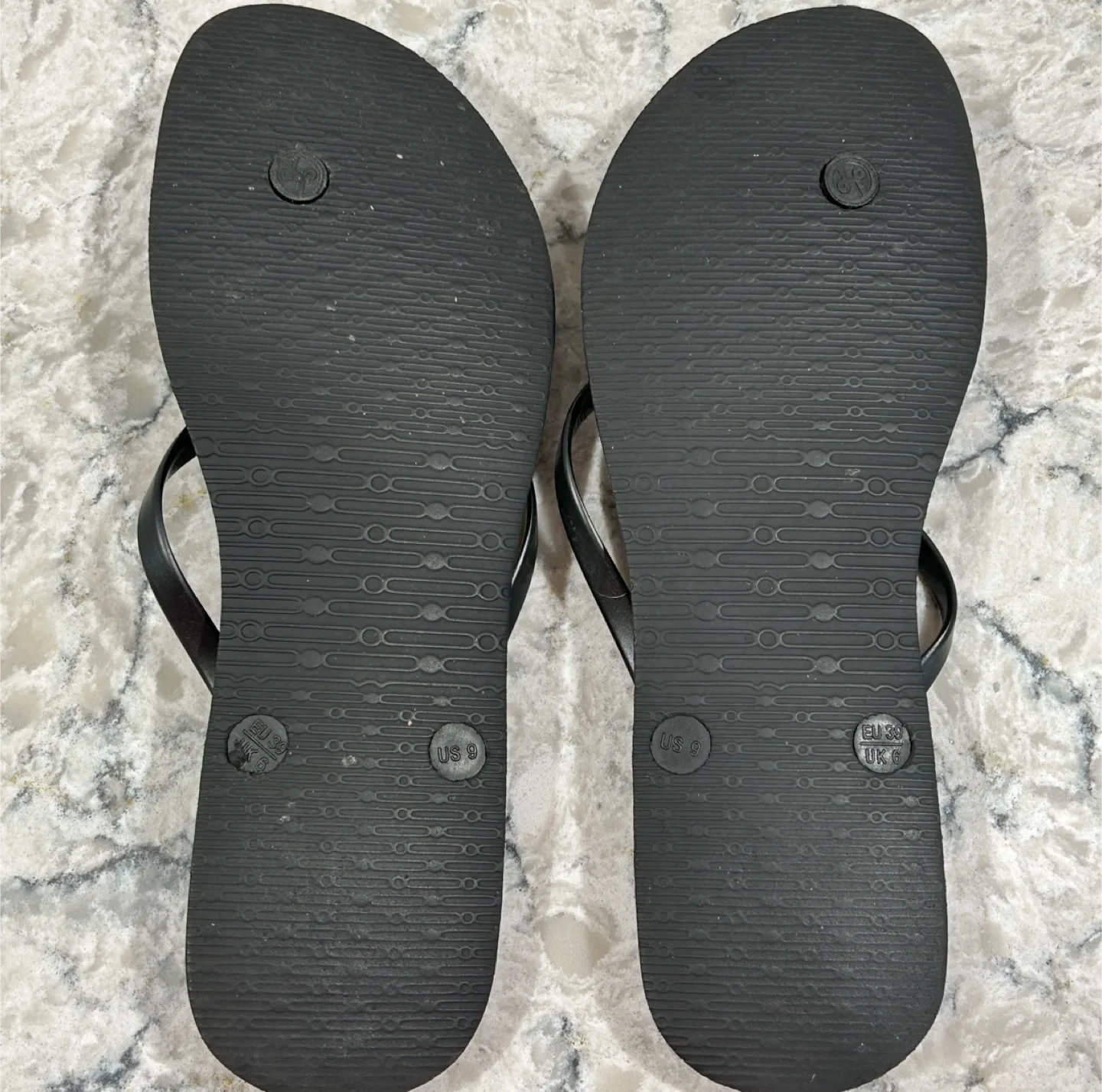 Lindsay Phillips Black Switch Flip Flops w/ 2 Sets of Snap Gems image indicator(3)