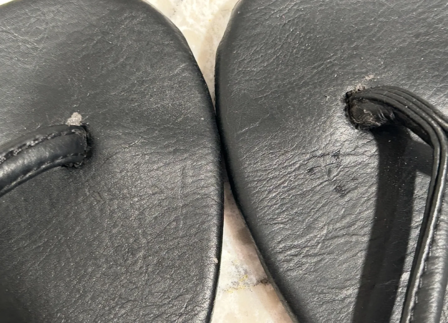 Women’s Flojos Black Flip Flops image indicator(4)