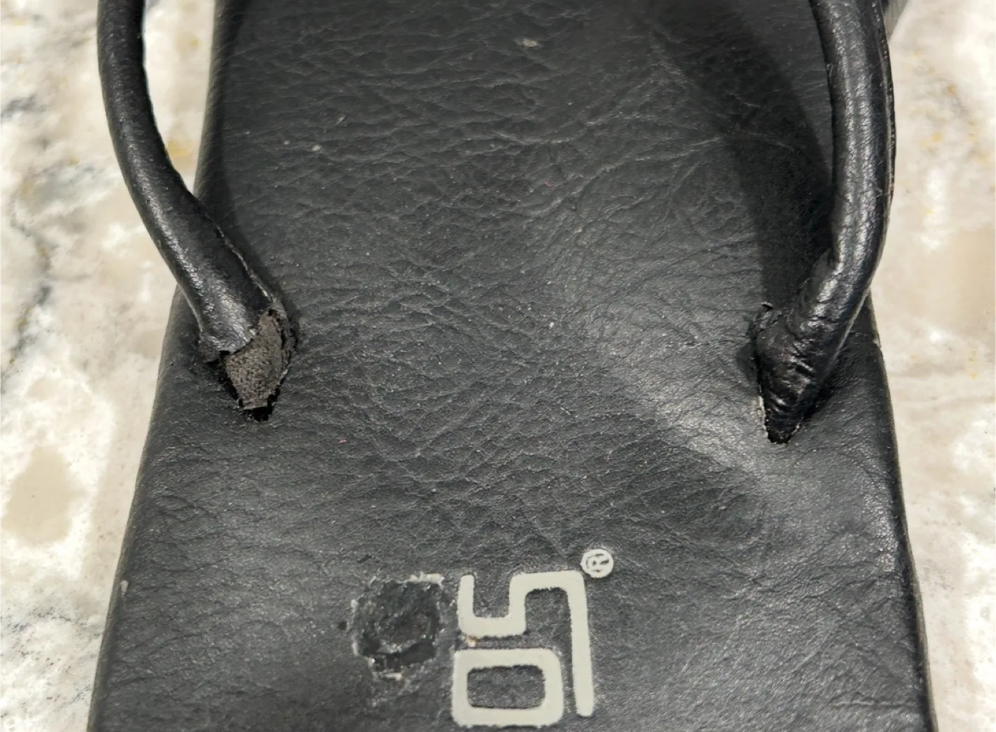 Women’s Flojos Black Flip Flops image indicator(3)