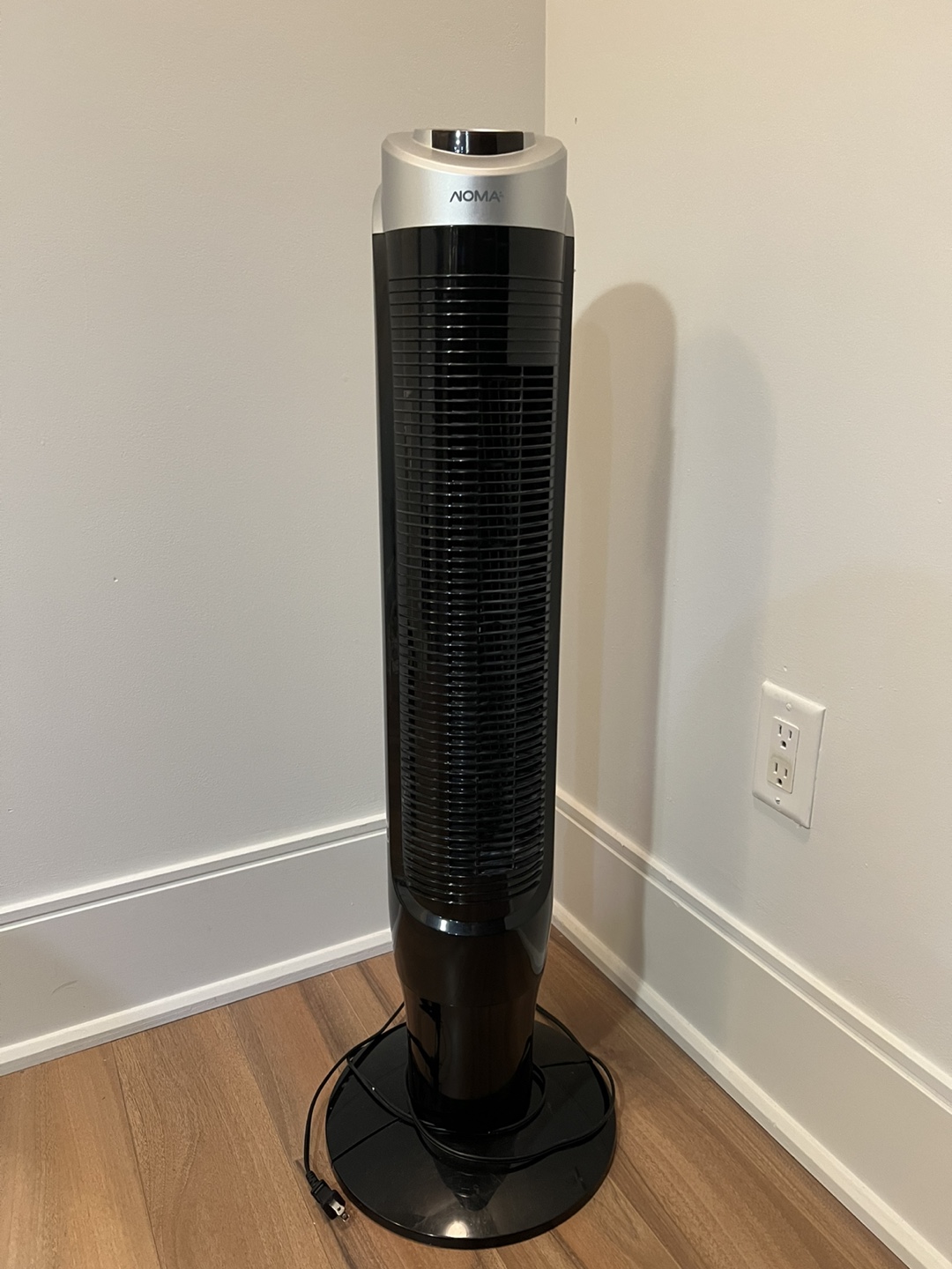 NOMA Tower Fan - Black