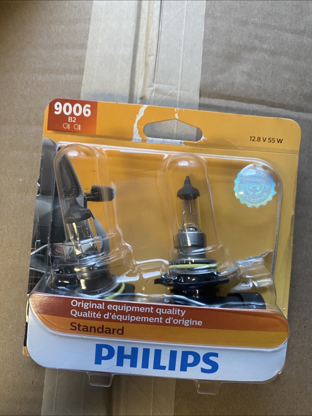 Philips 9006 Standard Halogen Headlight Bulb, 2 Pack - photo 2