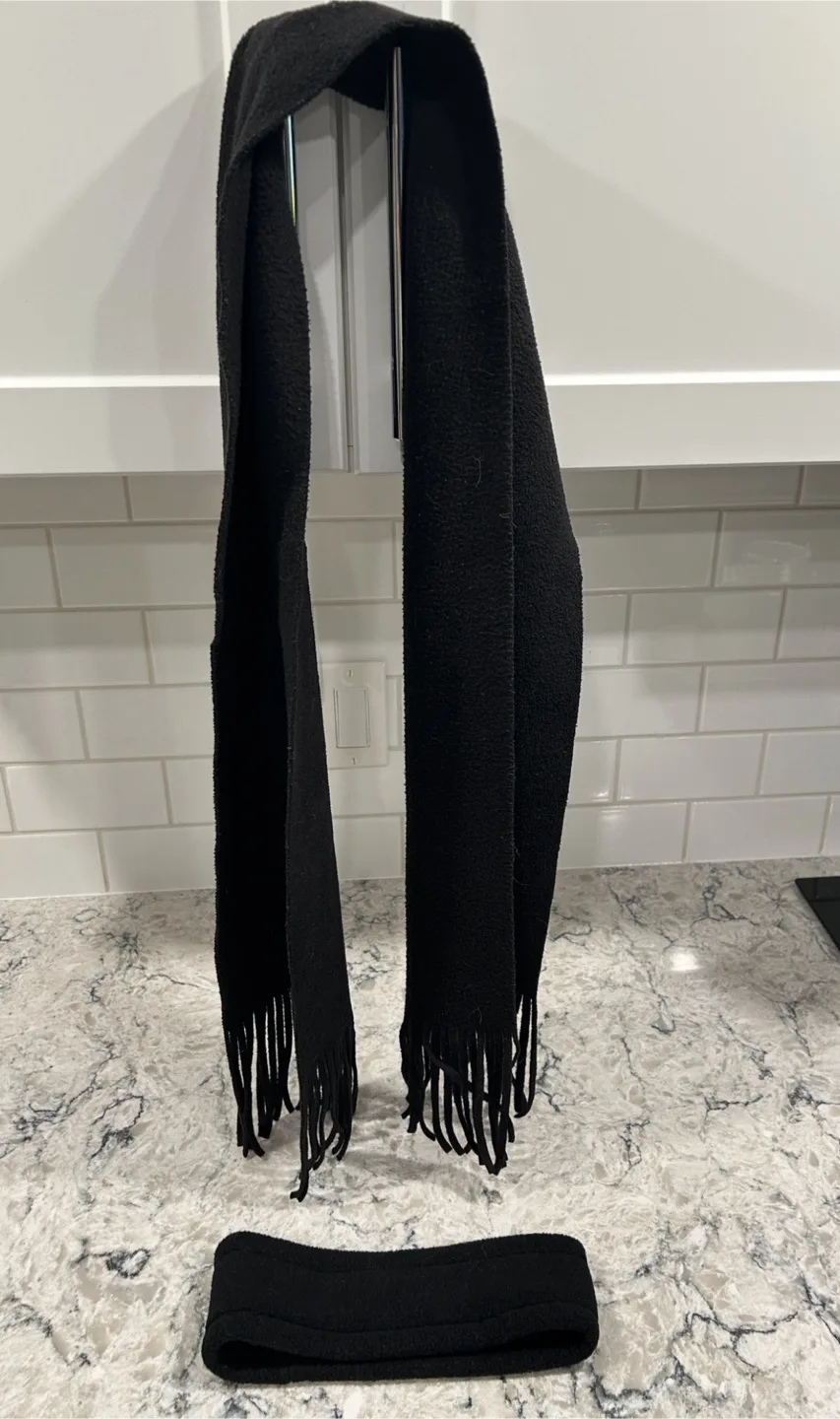 Women’s/Mens Black Fleece Head Warmer and Scarf Set image indicator(2)