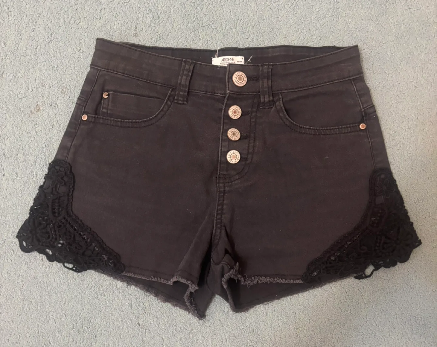 Summer Closet Clearout - XS image indicator(5)