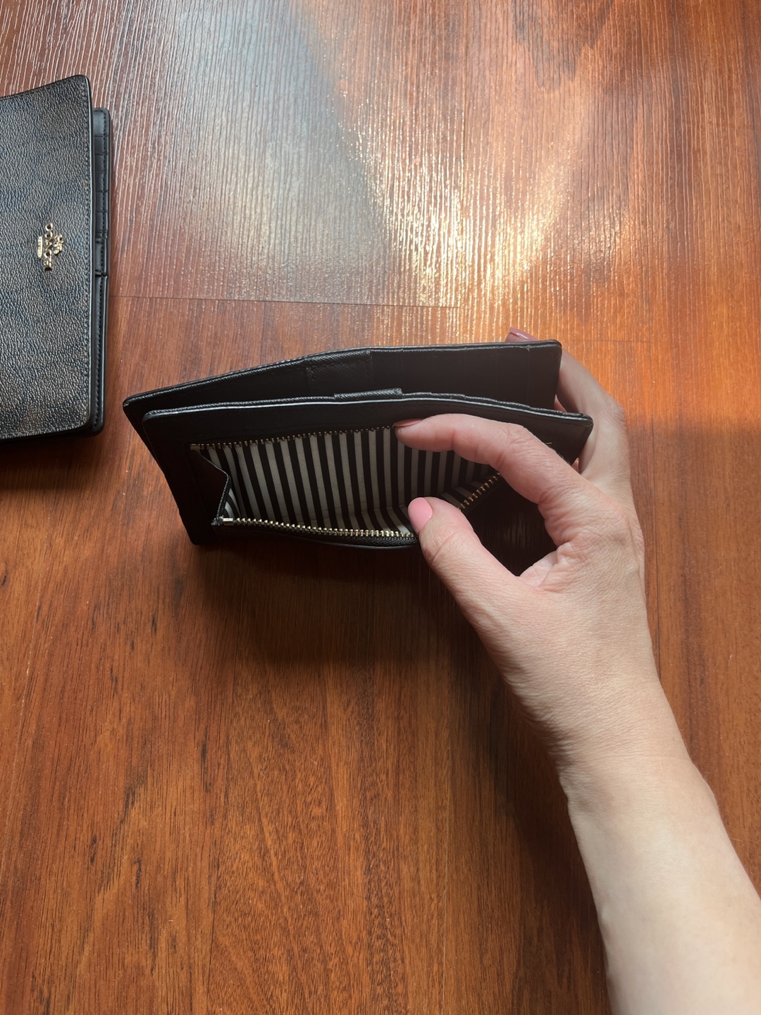 Kate Spade Black Wallet - photo 3