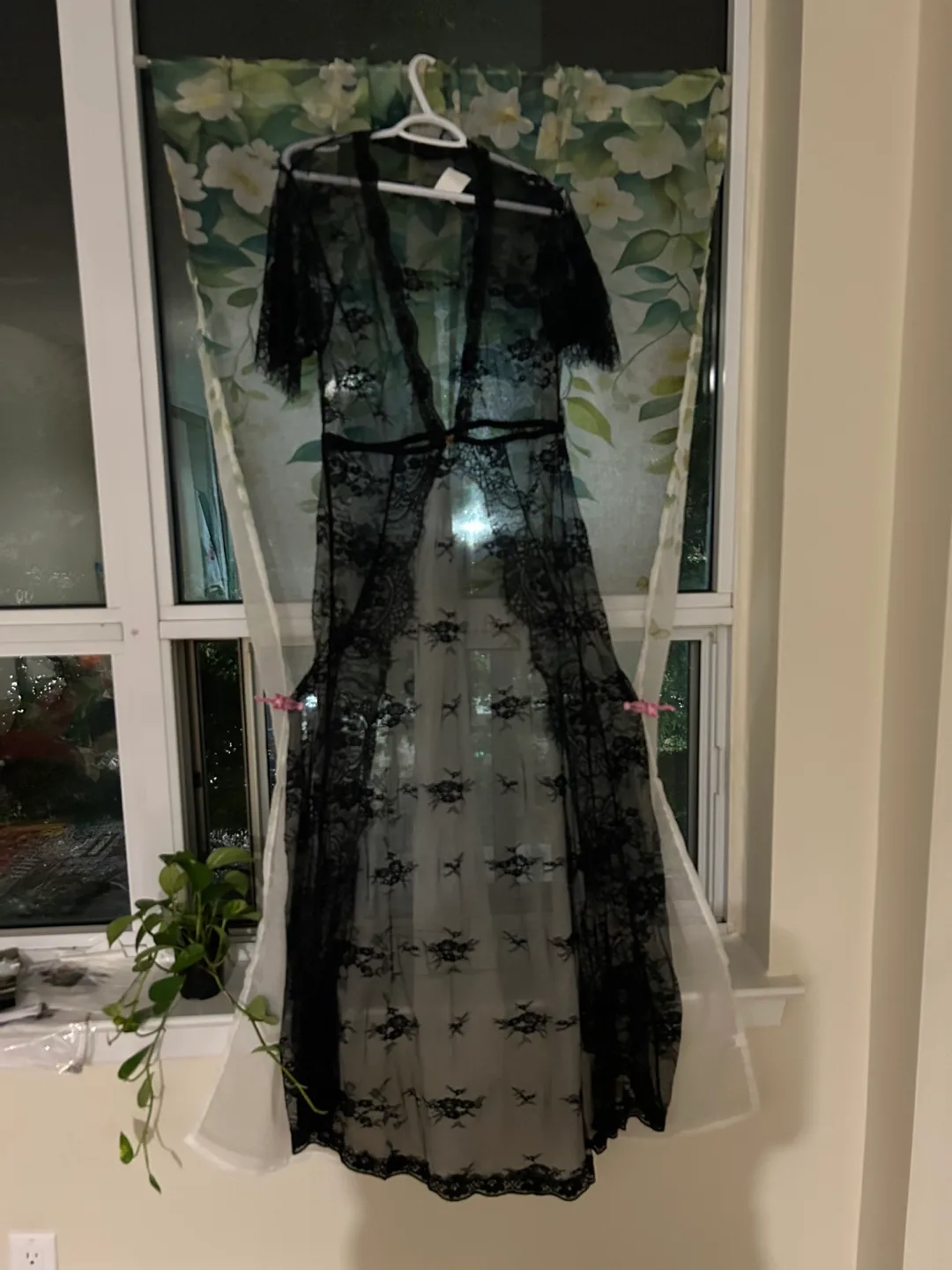 Long Black Lace Duster/Short Sleeves thumbnail