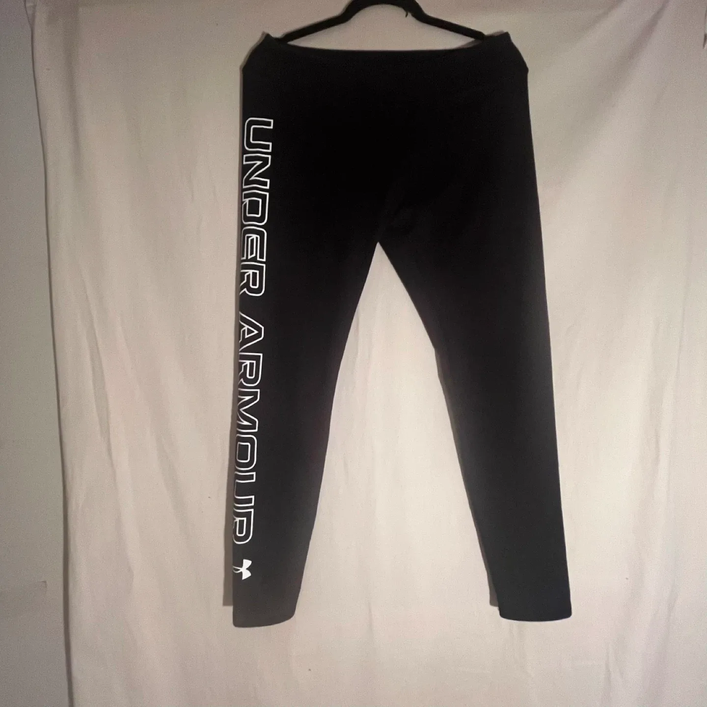 🧡Under Armour Black Leggings - Size Large thumbnail