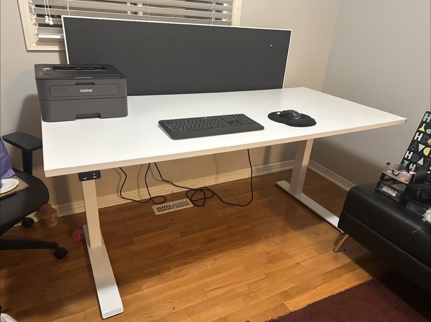 White Adjustable Standing Desk - photo 3