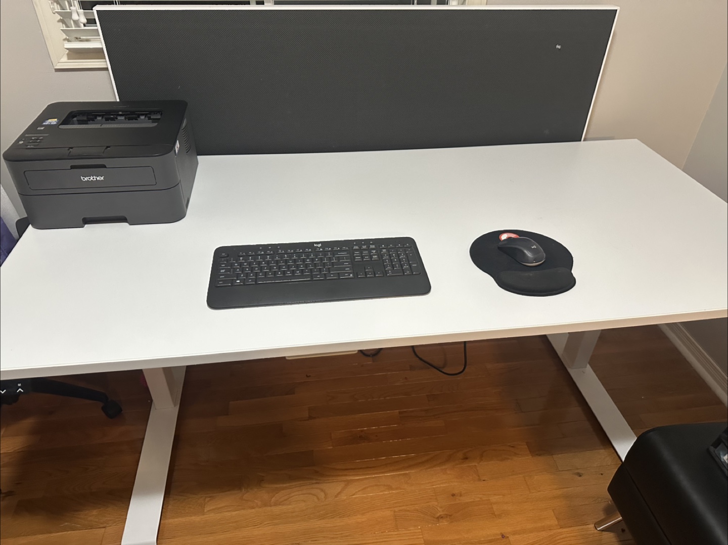 White Adjustable Standing Desk - photo 2