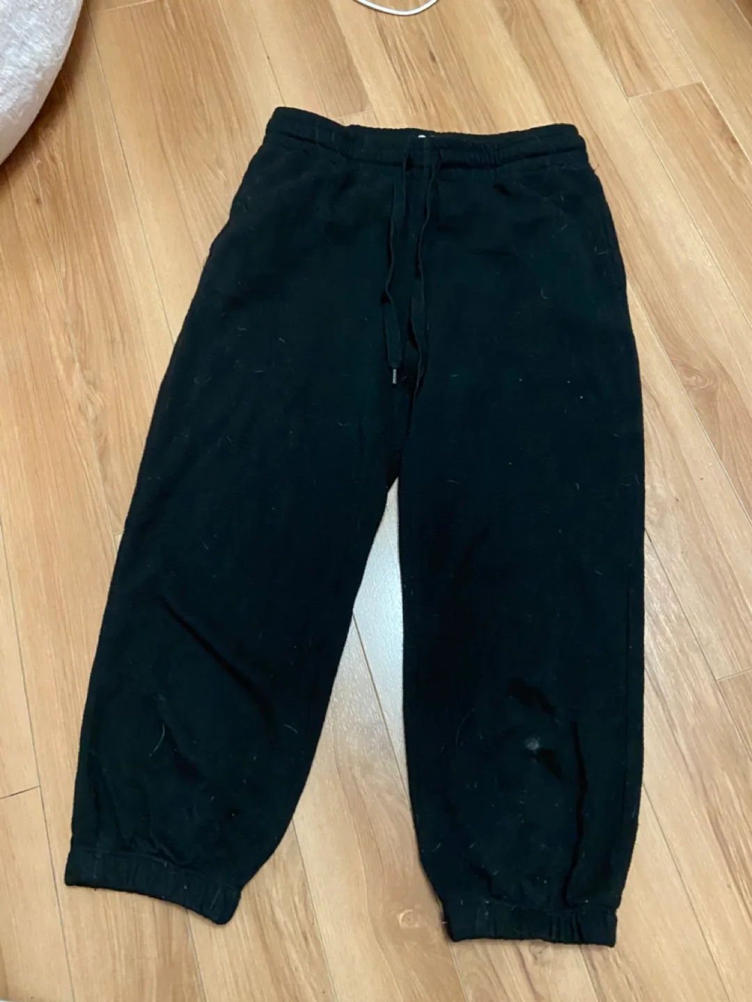 Black Capri Sweatpants thumbnail