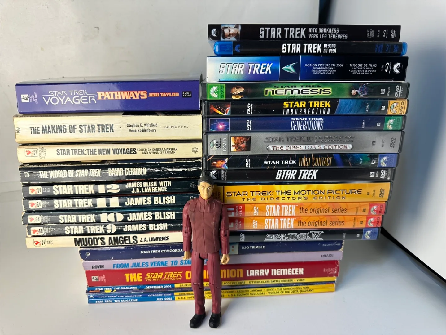 Star Trek DVDs, Books & Magazines thumbnail