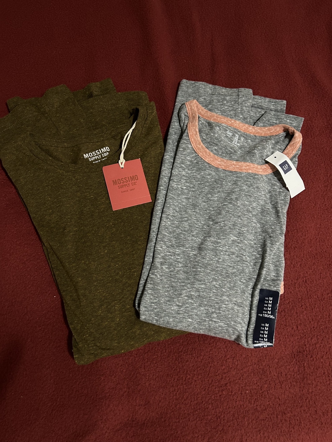 New GAP & Mossimo T-Shirts, Size M